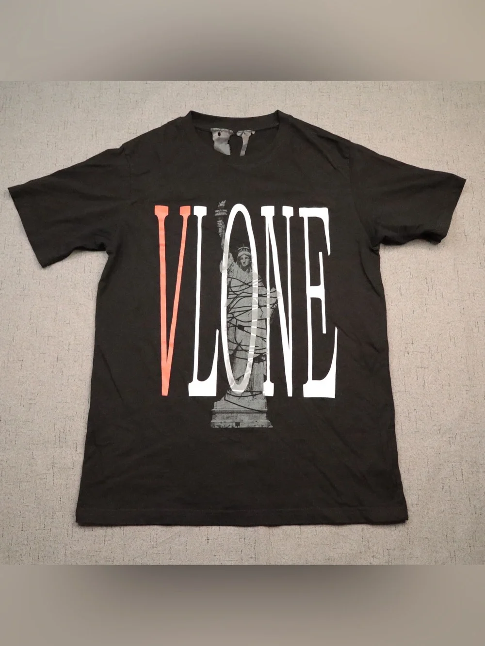 VLONE Liberty Black T-Shirt Medium Statue of Liberty Graphic Tee
